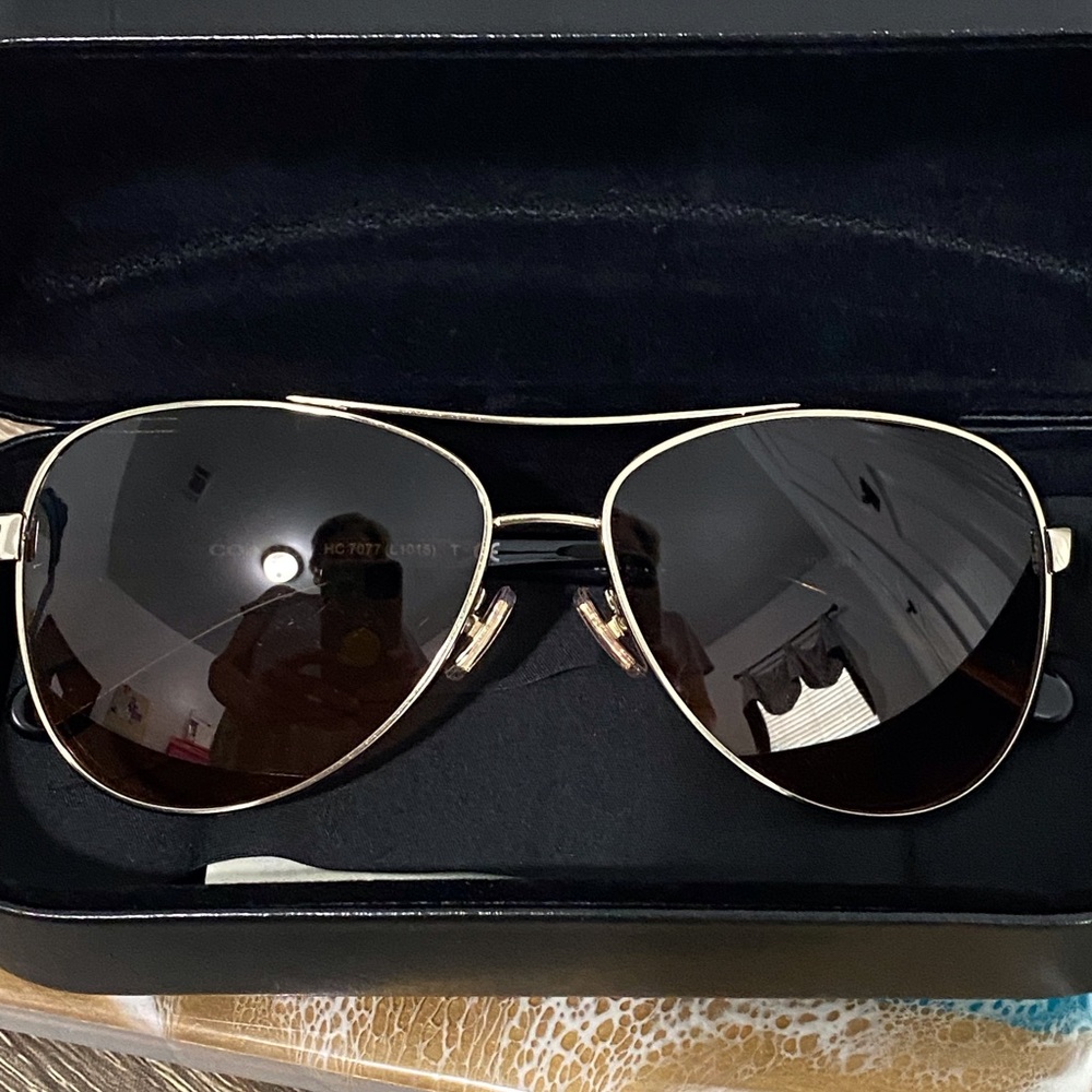 Coach Women’s Sunglasses - Picture 6 of 10
